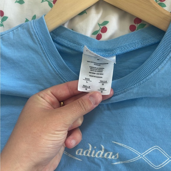 Y2K Adidas Tee - Picture 3 of 3